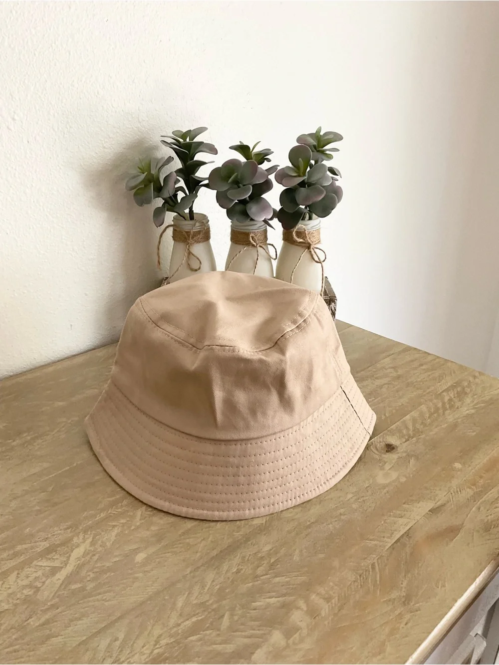 LA Embroidered Bucket Hat